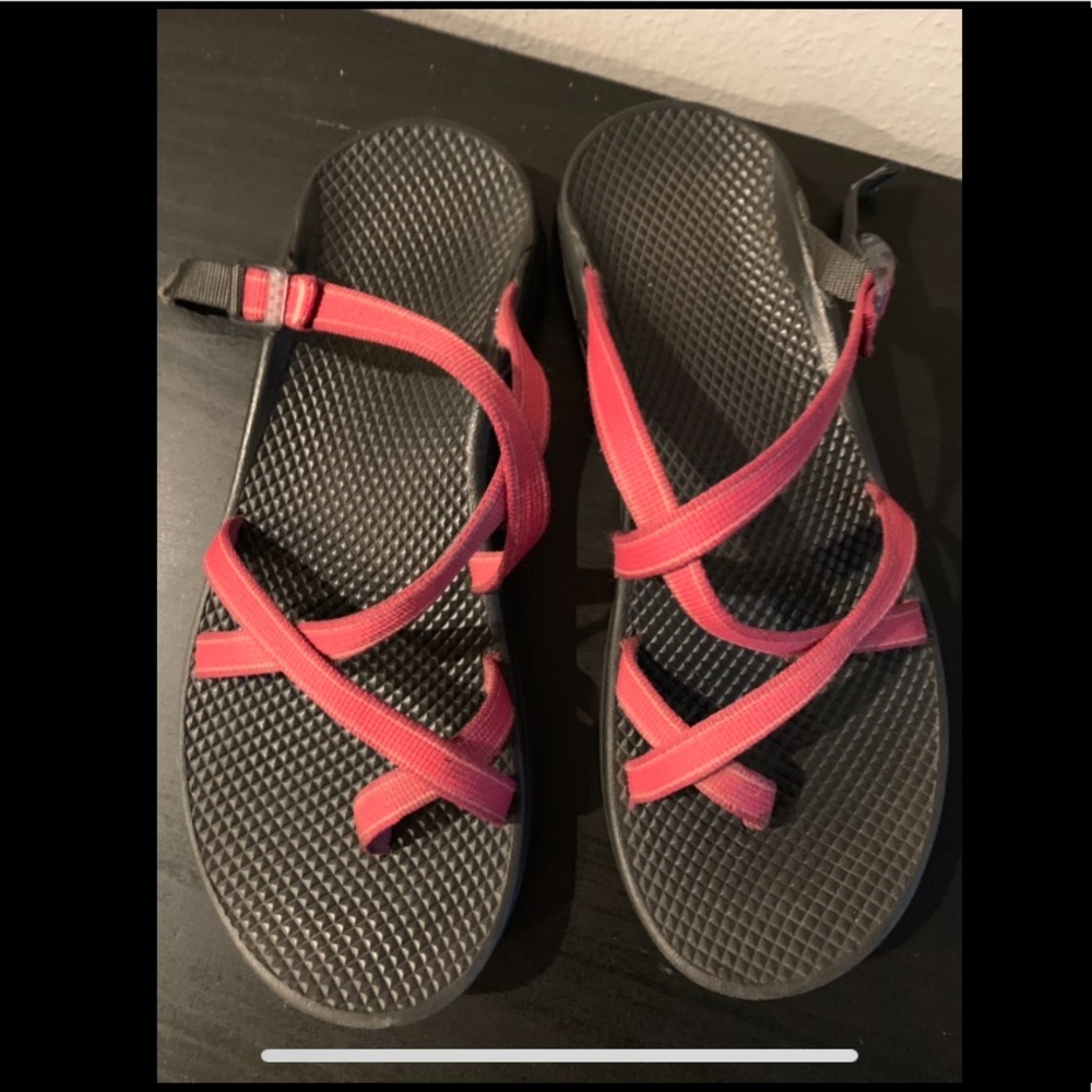 Chacos with hot pink straps